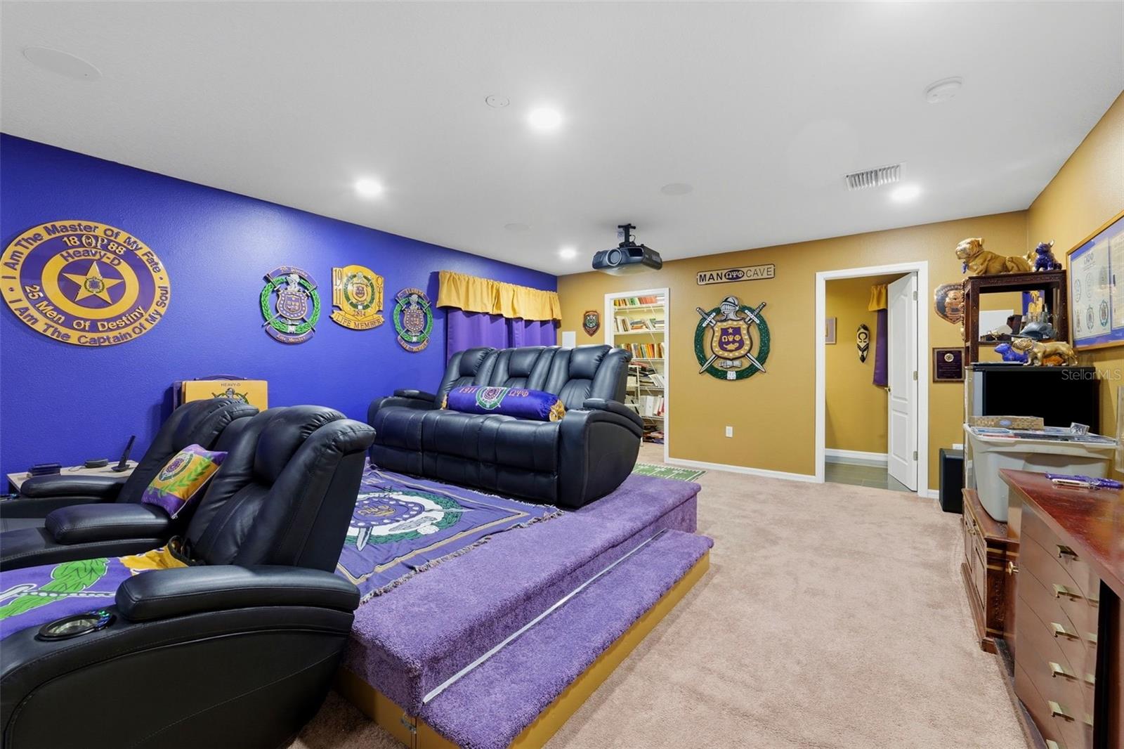 5113 COOPERS HAWK COURT, Valrico, FL 33596