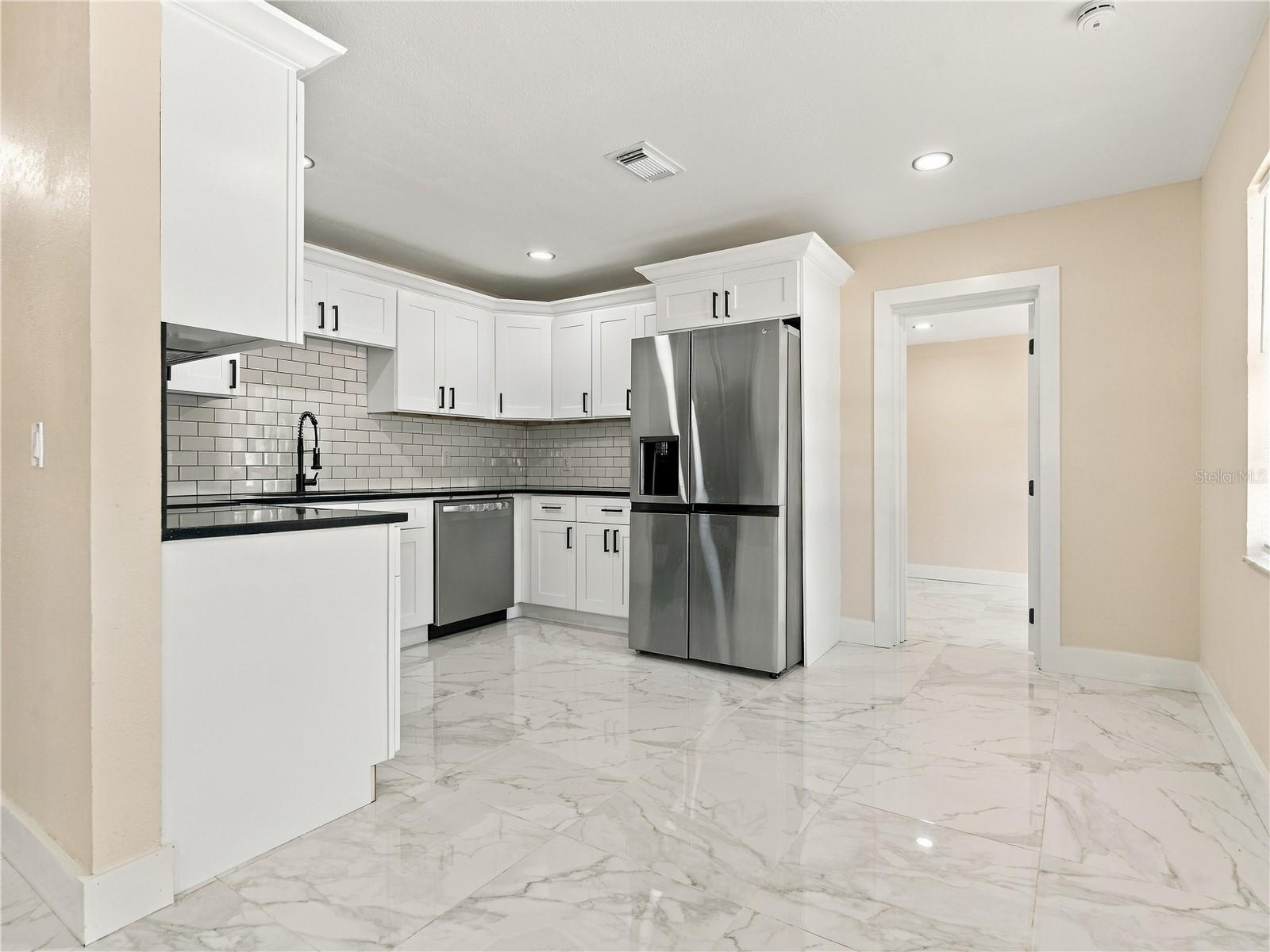 1507 W PERDIZ STREET, Tampa, FL 33612