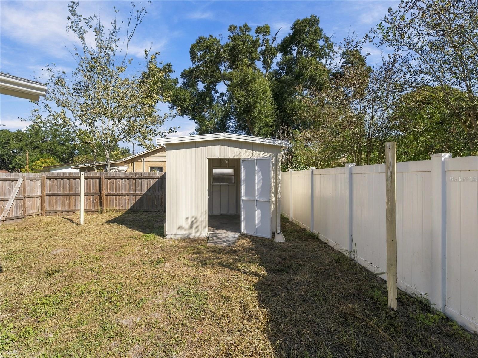 1507 W PERDIZ STREET, Tampa, FL 33612