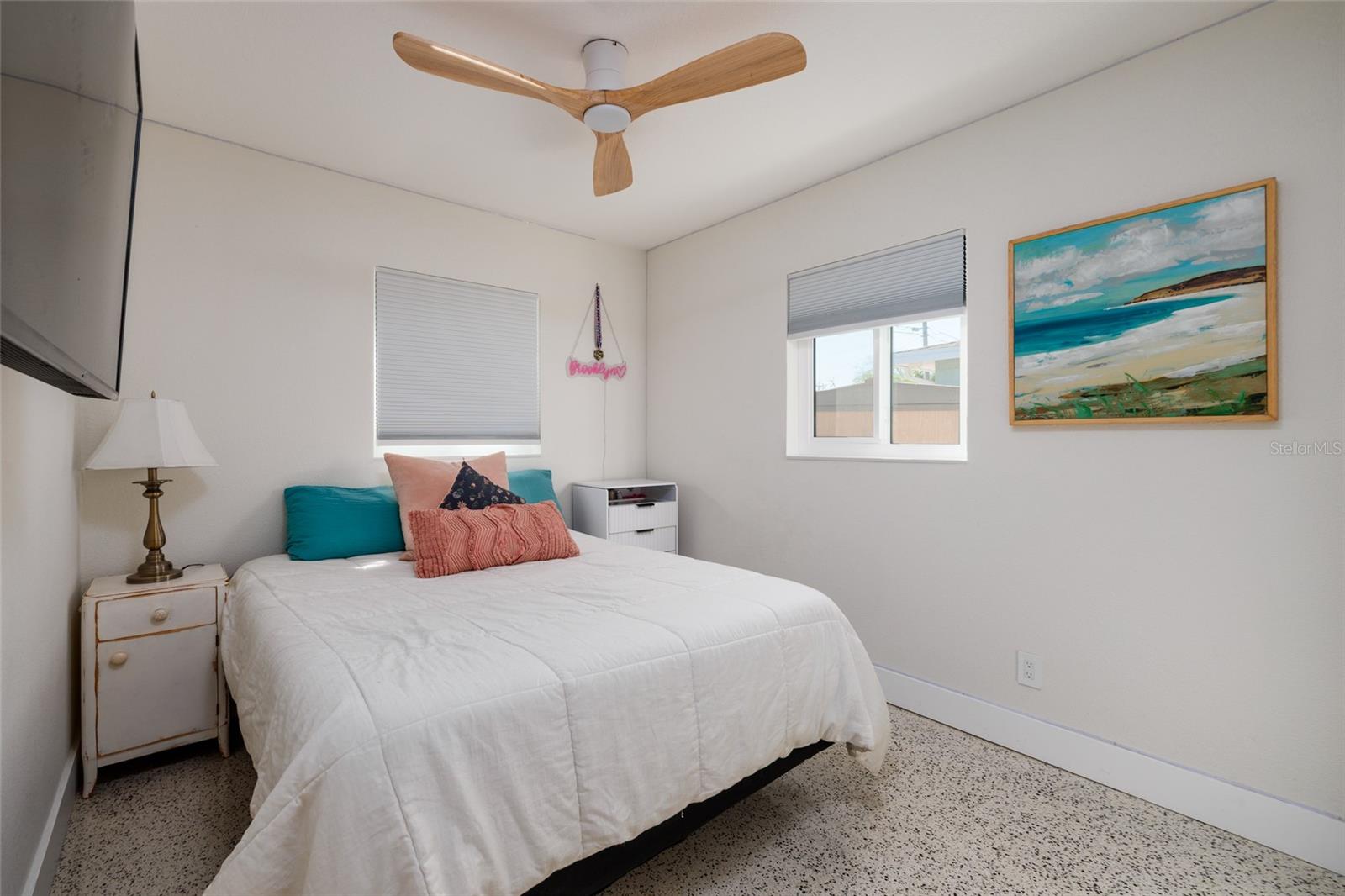 9298 SUN ISLE DRIVE NE, St Petersburg, FL 33702
