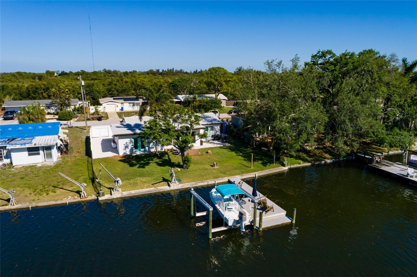 9298 SUN ISLE DRIVE NE, St Petersburg, FL 33702 9298 SUN ISLE DRIVE NE, St Petersburg, FL 33702