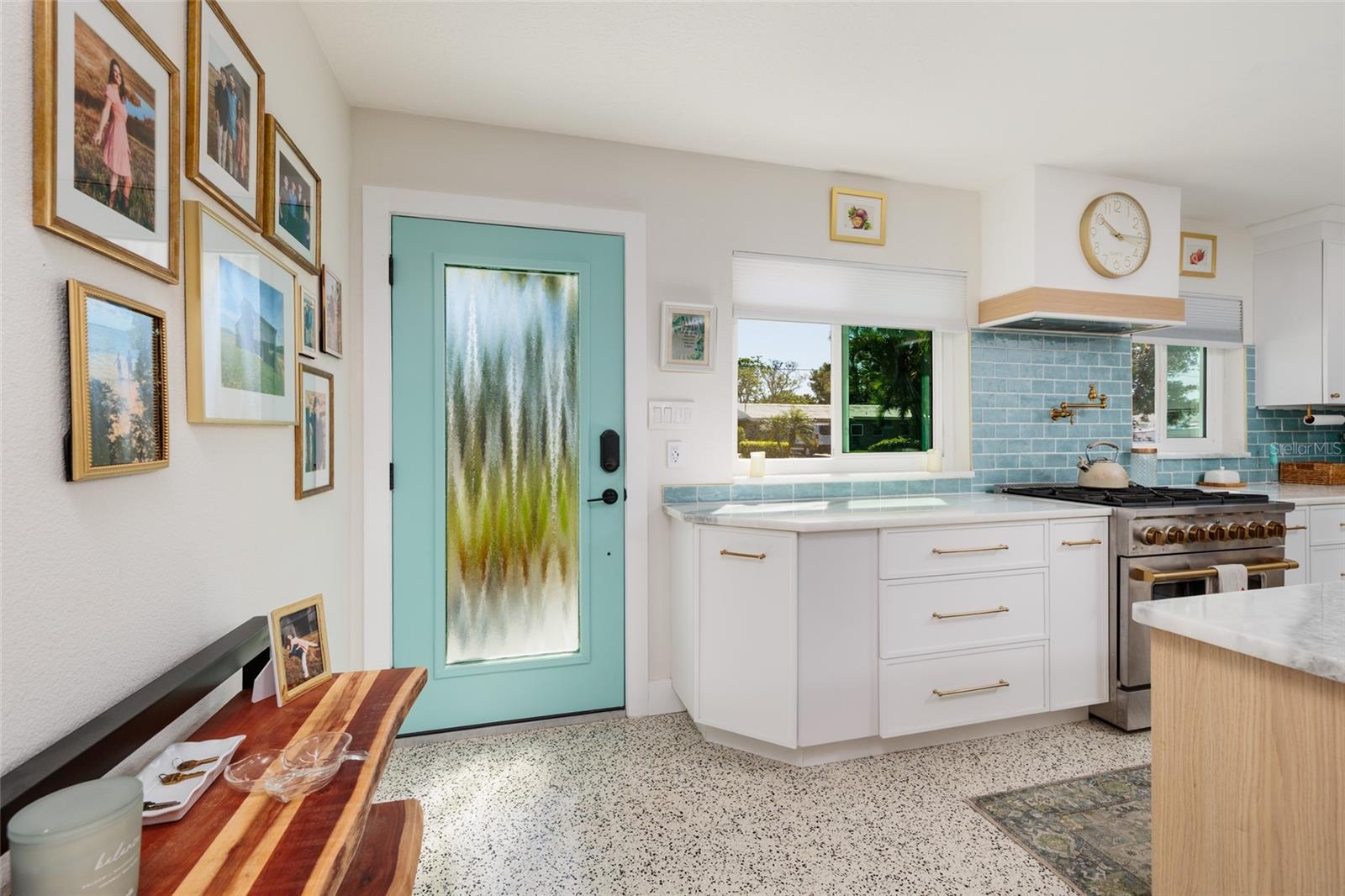 9298 SUN ISLE DRIVE NE, St Petersburg, FL 33702 9298 SUN ISLE DRIVE NE, St Petersburg, FL 33702