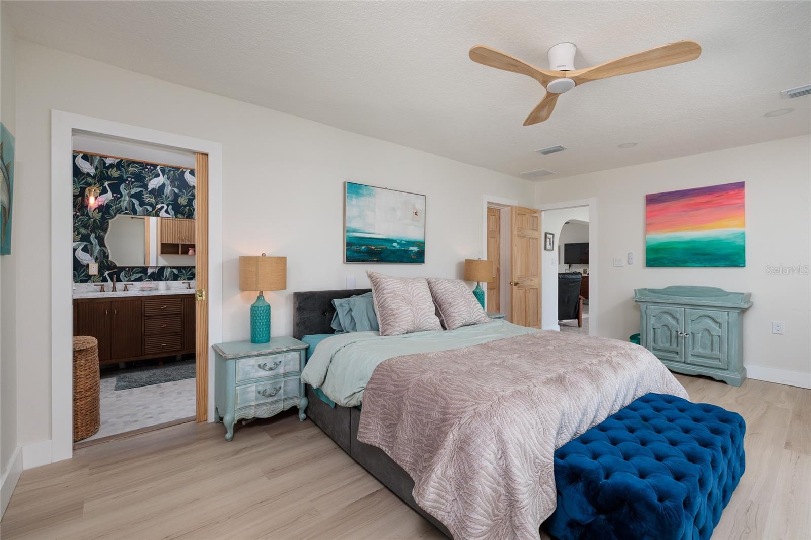 9298 SUN ISLE DRIVE NE, St Petersburg, FL 33702