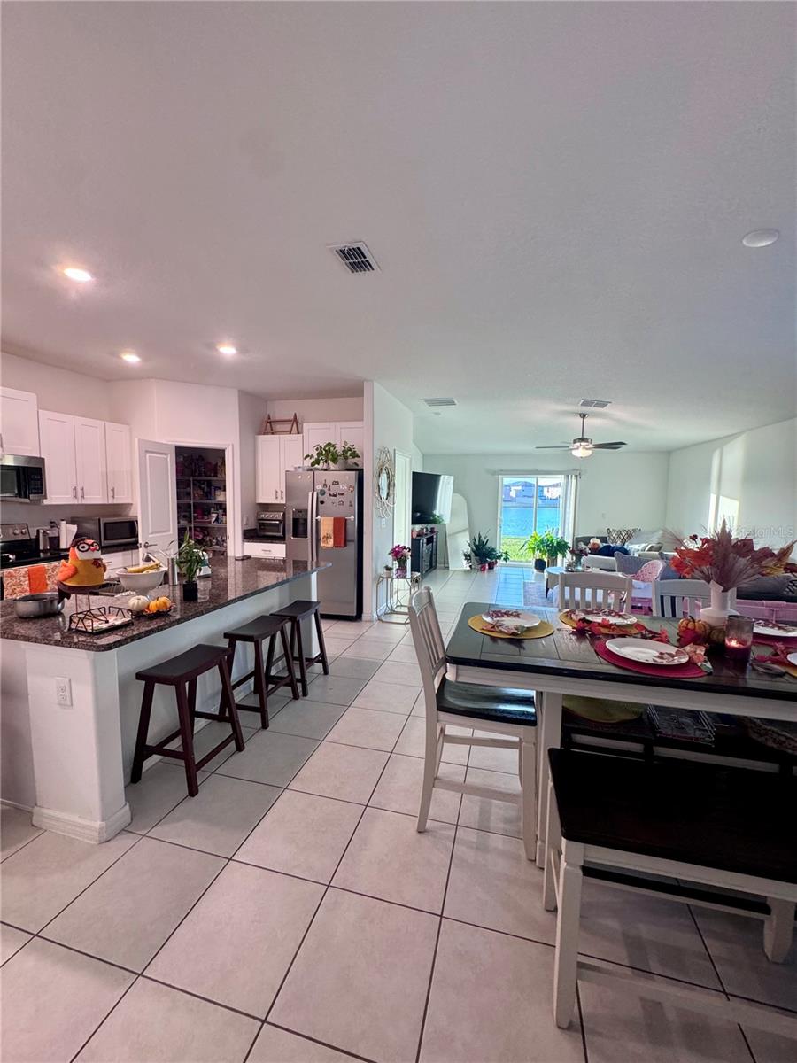 kitchen/dining/living kitchen/dining/living