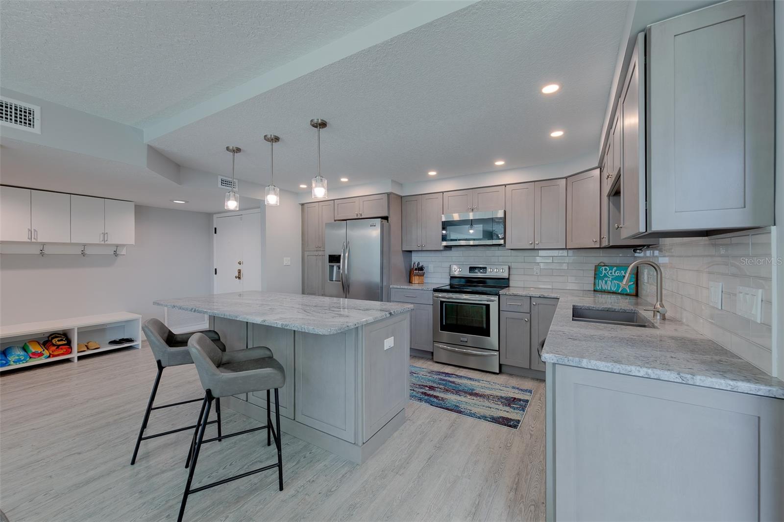 1460 GULF BOULEVARD, #501, Clearwater Beach, FL 33767 1460 GULF BOULEVARD, #501, Clearwater Beach, FL 33767