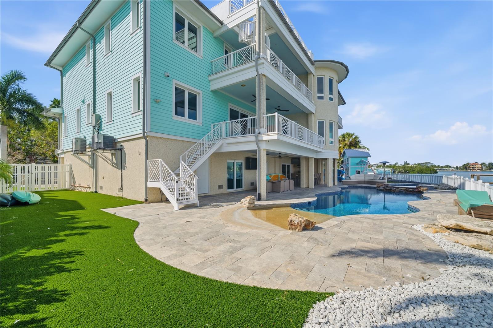 391 12TH AVENUE, Indian Rocks Beach, FL 33785