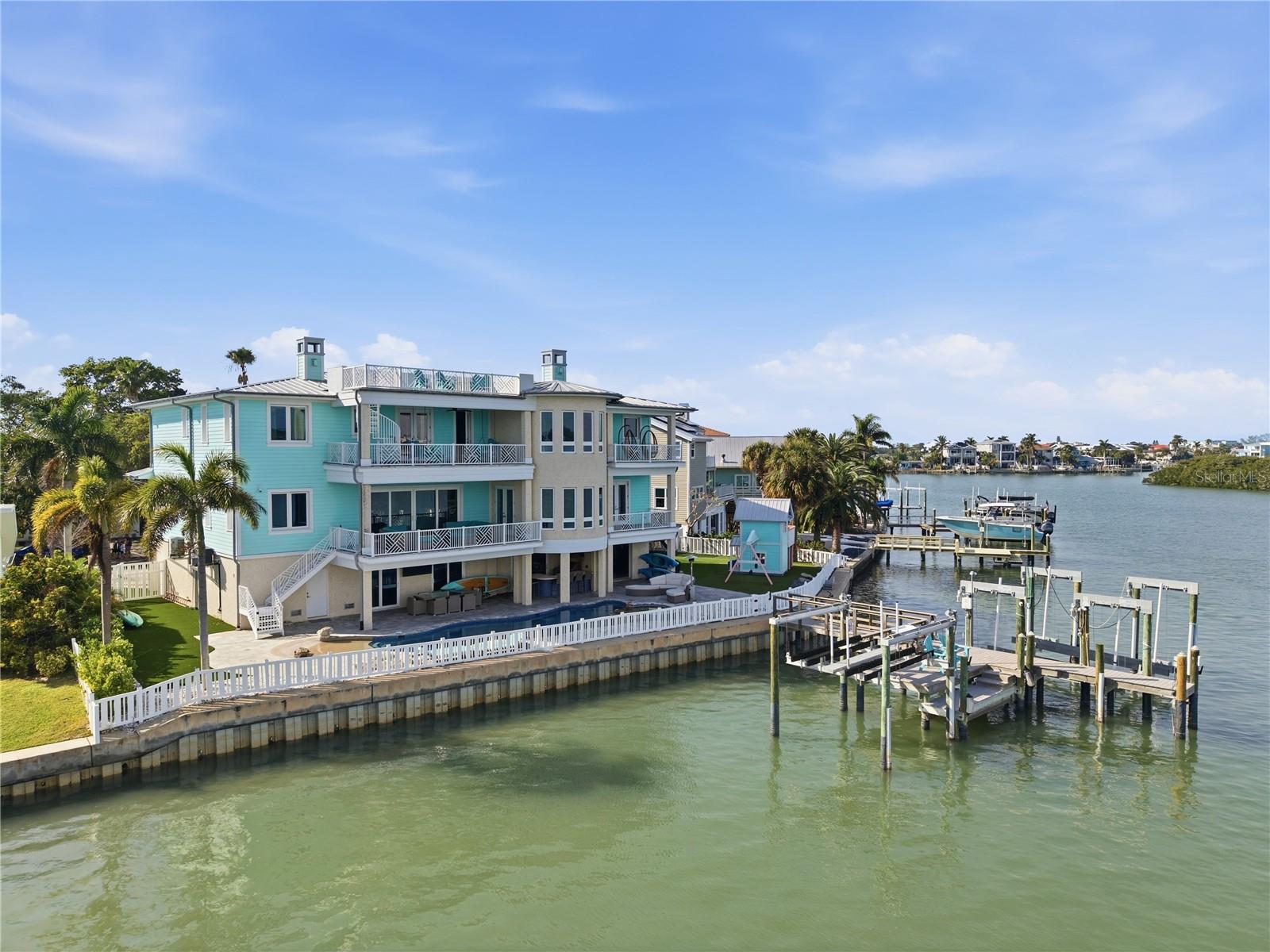 391 12TH AVENUE, Indian Rocks Beach, FL 33785
