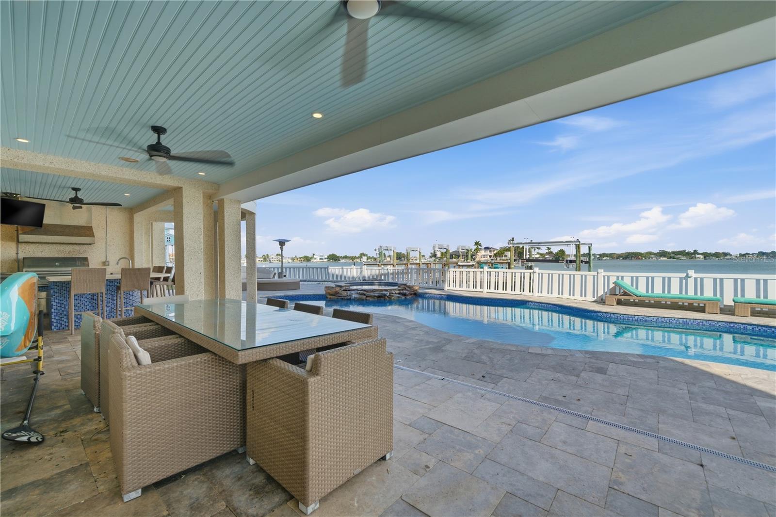 391 12TH AVENUE, Indian Rocks Beach, FL 33785