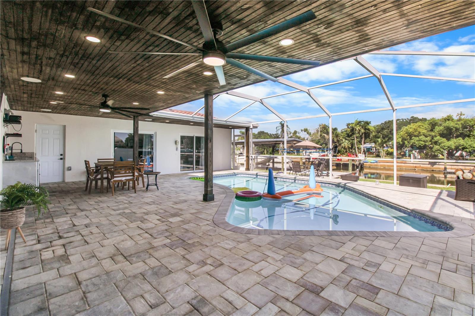 1575 BROOKSIDE BOULEVARD, Largo, FL 33770