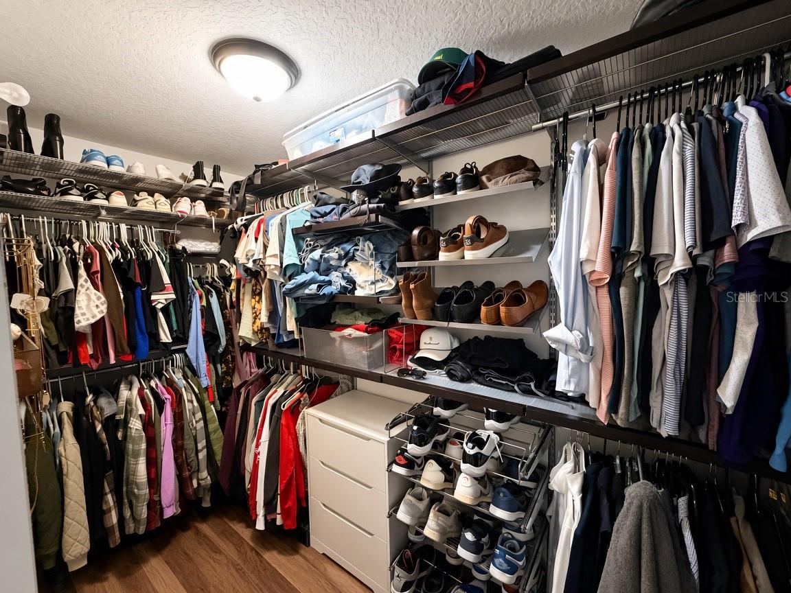 Primary suite walk in closet