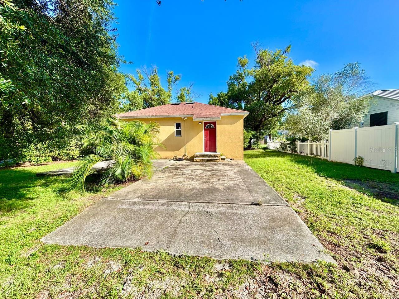 1219 E FRIERSON AVENUE, Tampa, FL 33603