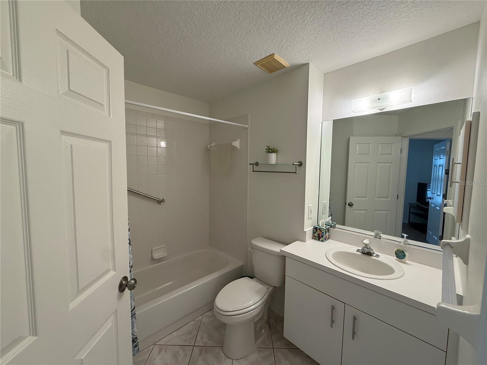 208 SILVER LAKE DRIVE, #206, Venice, FL 34292