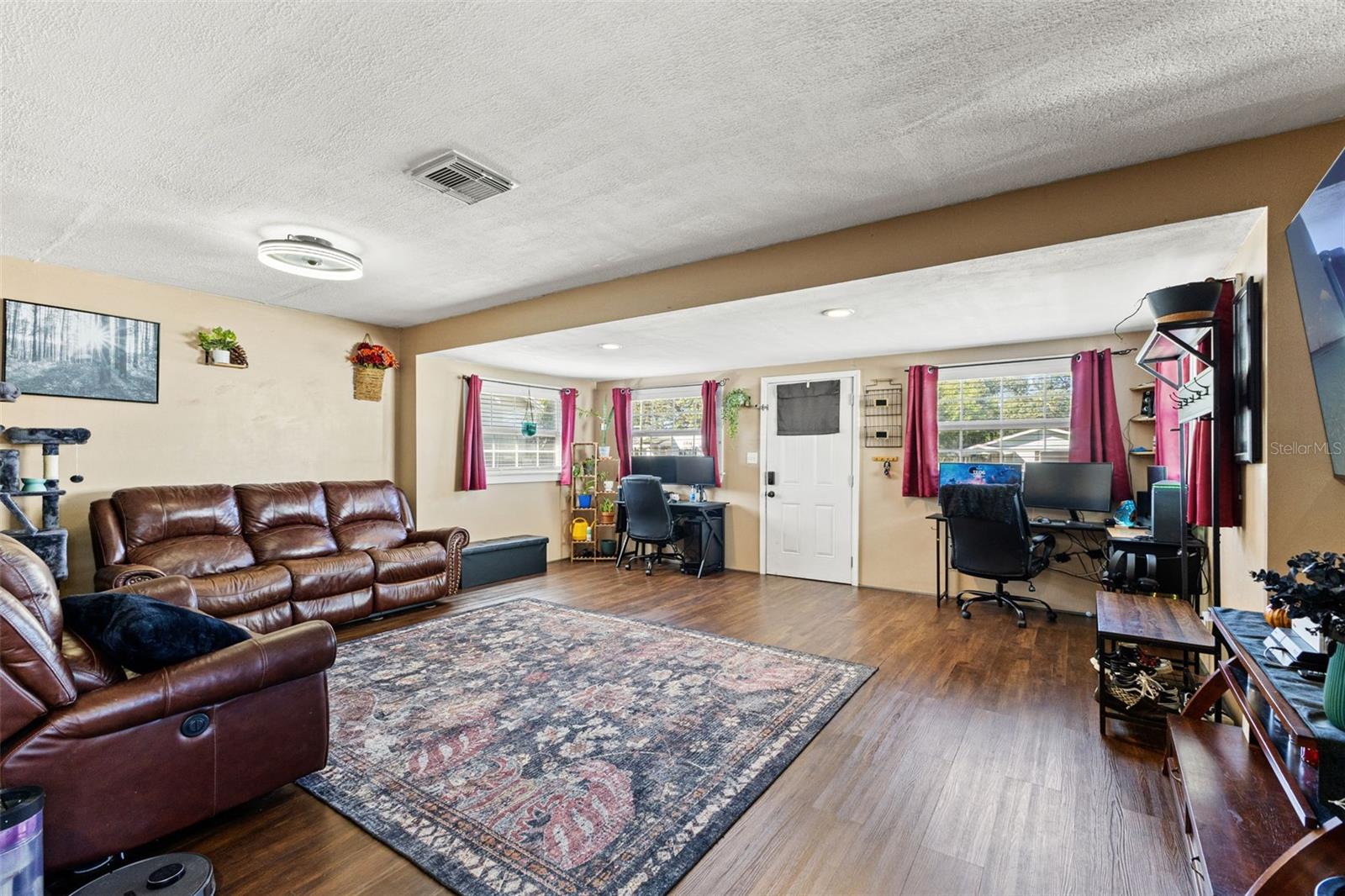 3321 23RD STREET N, St Petersburg, FL 33713 3321 23RD STREET N, St Petersburg, FL 33713