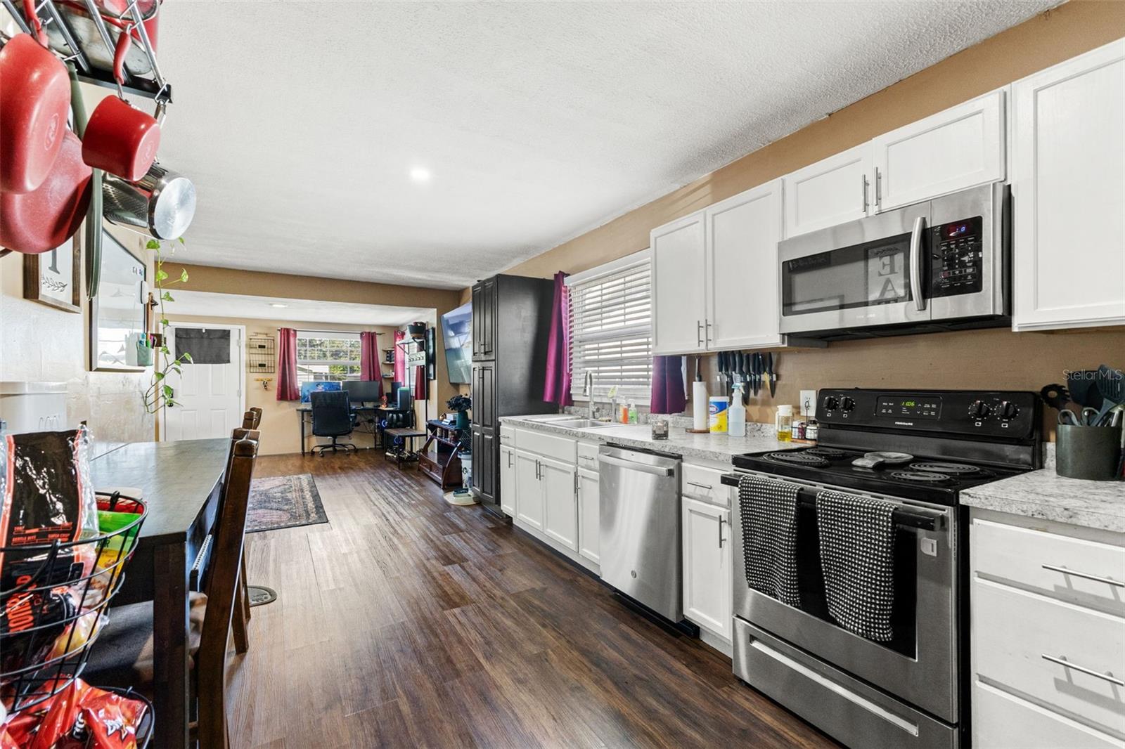 3321 23RD STREET N, St Petersburg, FL 33713