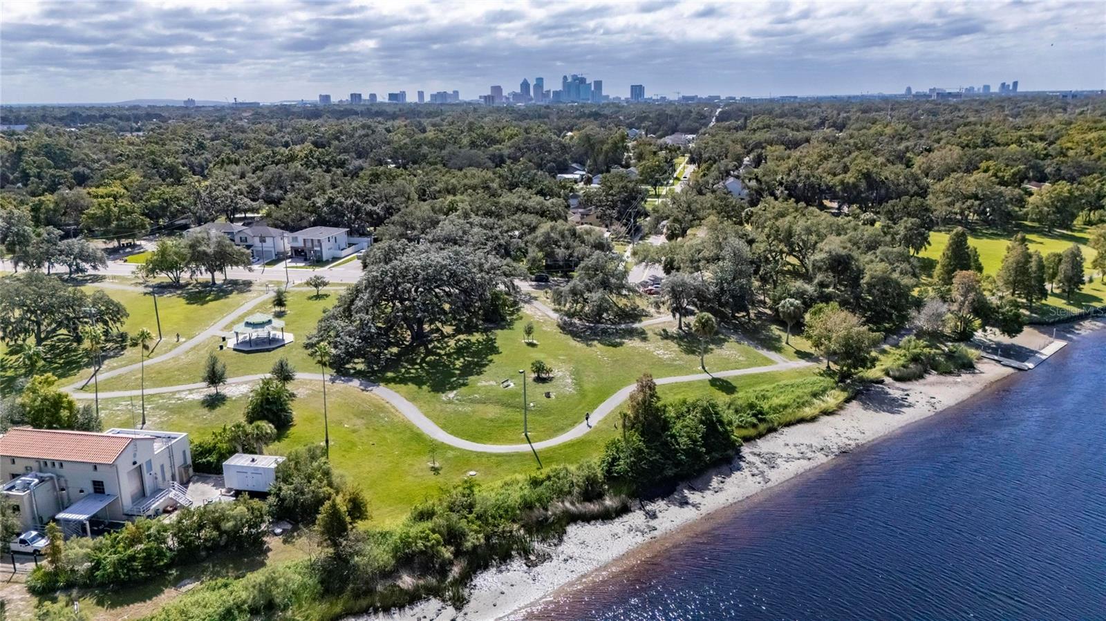 307 W GIDDENS AVENUE, Tampa, FL 33603