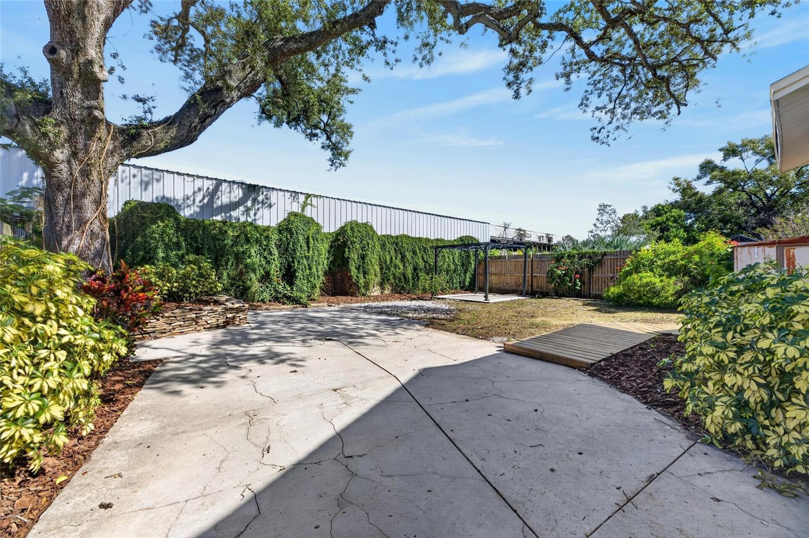 307 W GIDDENS AVENUE, Tampa, FL 33603