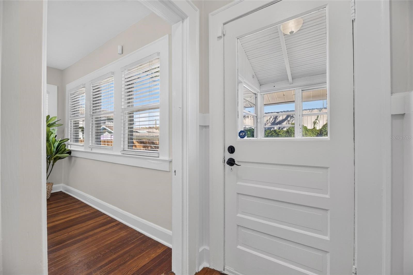 307 W GIDDENS AVENUE, Tampa, FL 33603