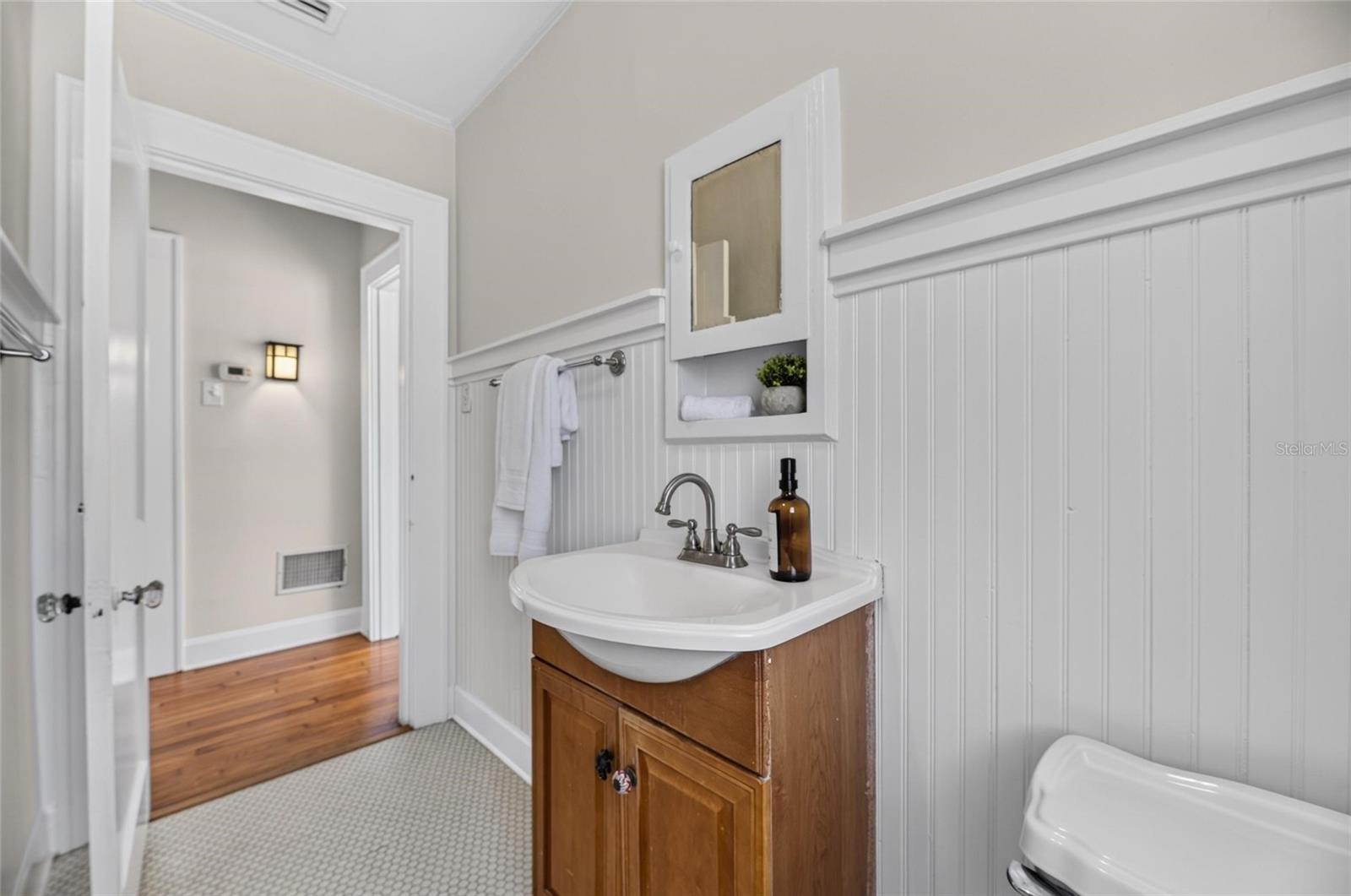 307 W GIDDENS AVENUE, Tampa, FL 33603