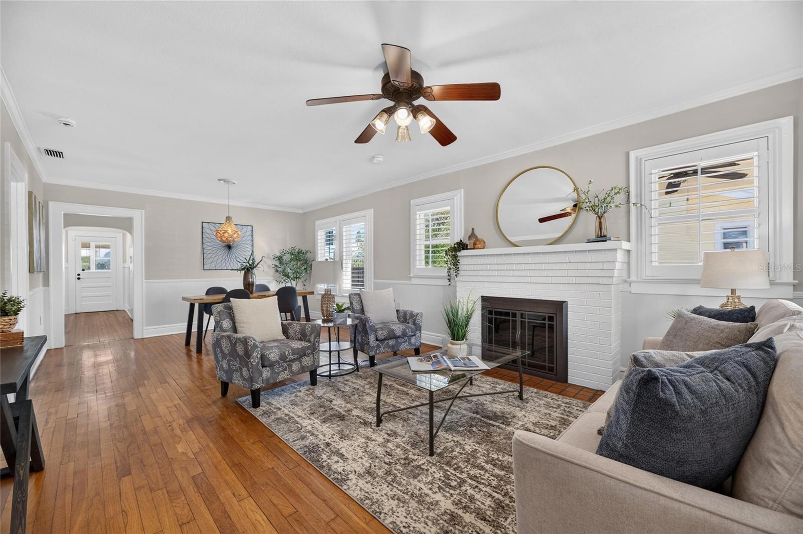 307 W GIDDENS AVENUE, Tampa, FL 33603 307 W GIDDENS AVENUE, Tampa, FL 33603