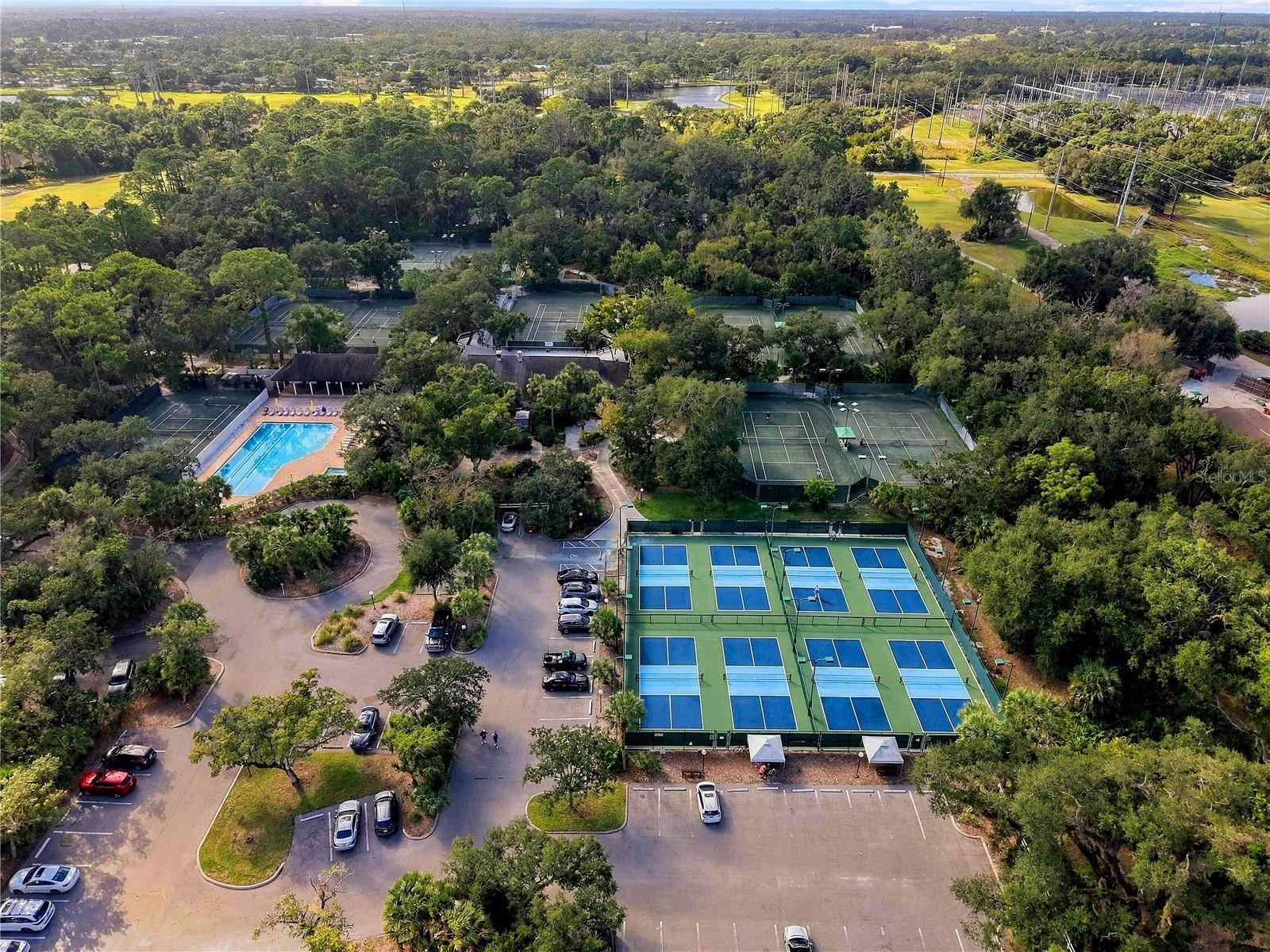 5683 DOWNHAM MEADOWS, Sarasota, FL 34235