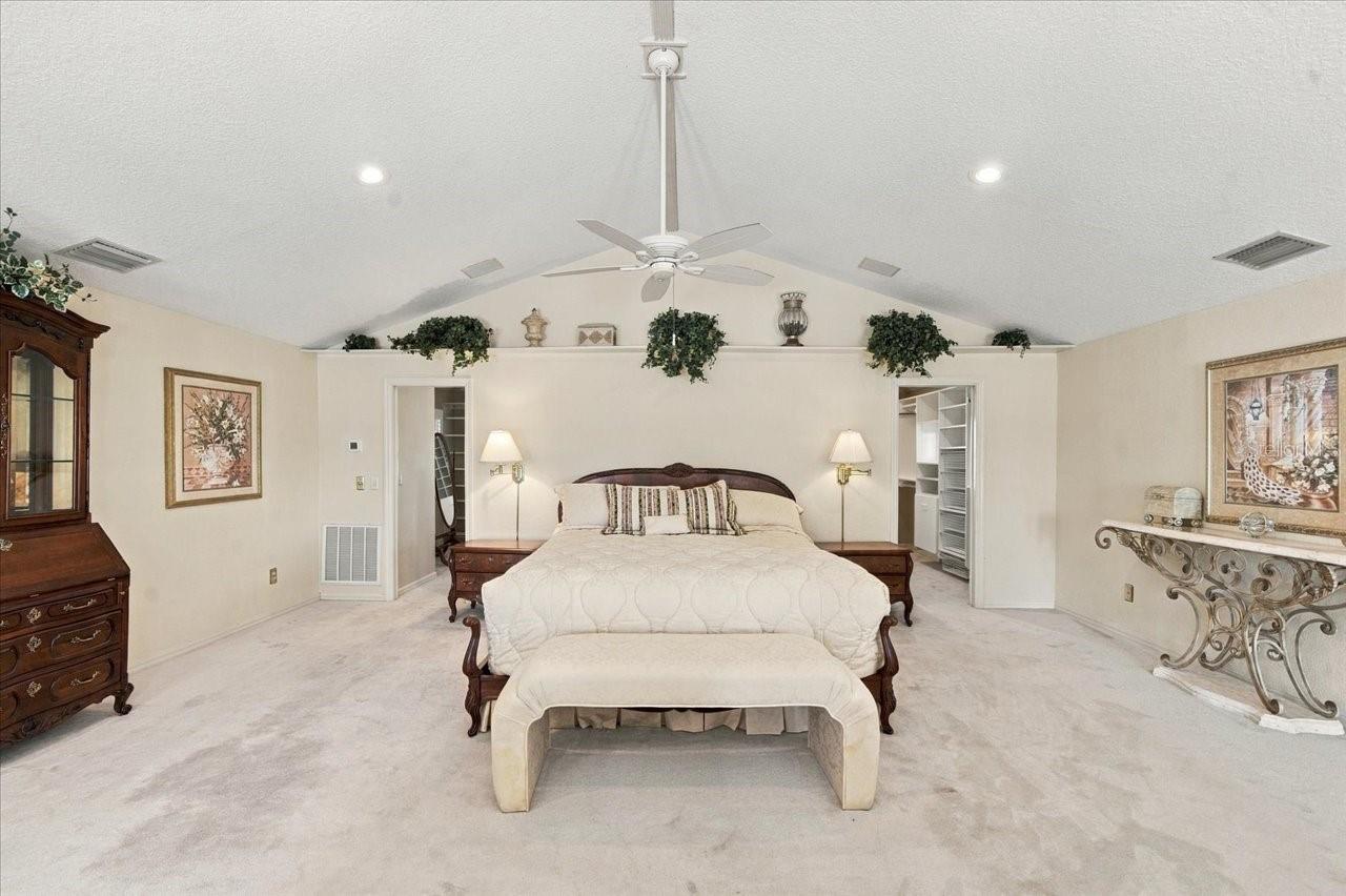 2534 HERON LANE N, Clearwater, FL 33762