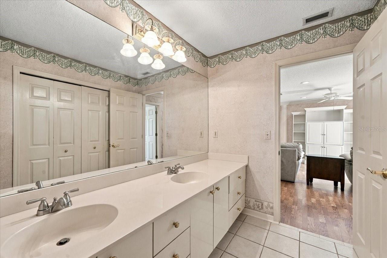 2534 HERON LANE N, Clearwater, FL 33762
