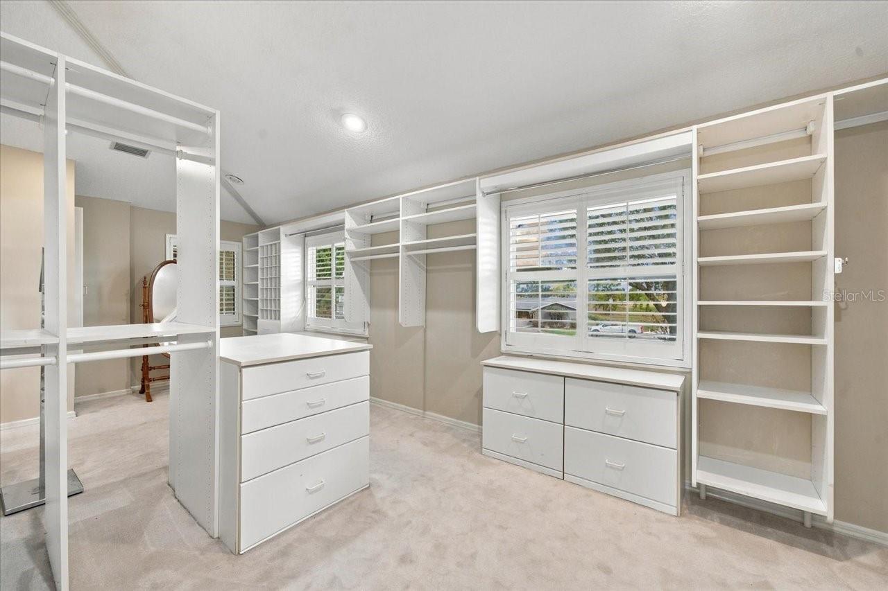 2534 HERON LANE N, Clearwater, FL 33762