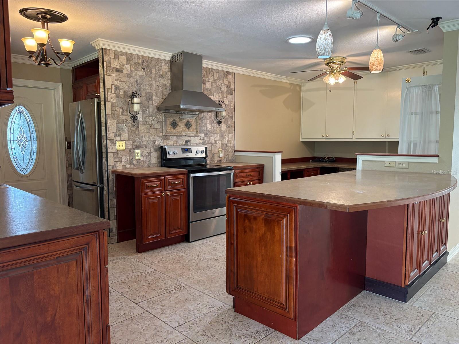 1813 ORANGE HILL DRIVE, Brandon, FL 33510