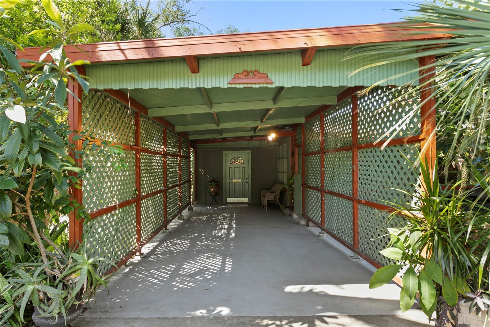 6916 N 20TH STREET, Tampa, FL 33610