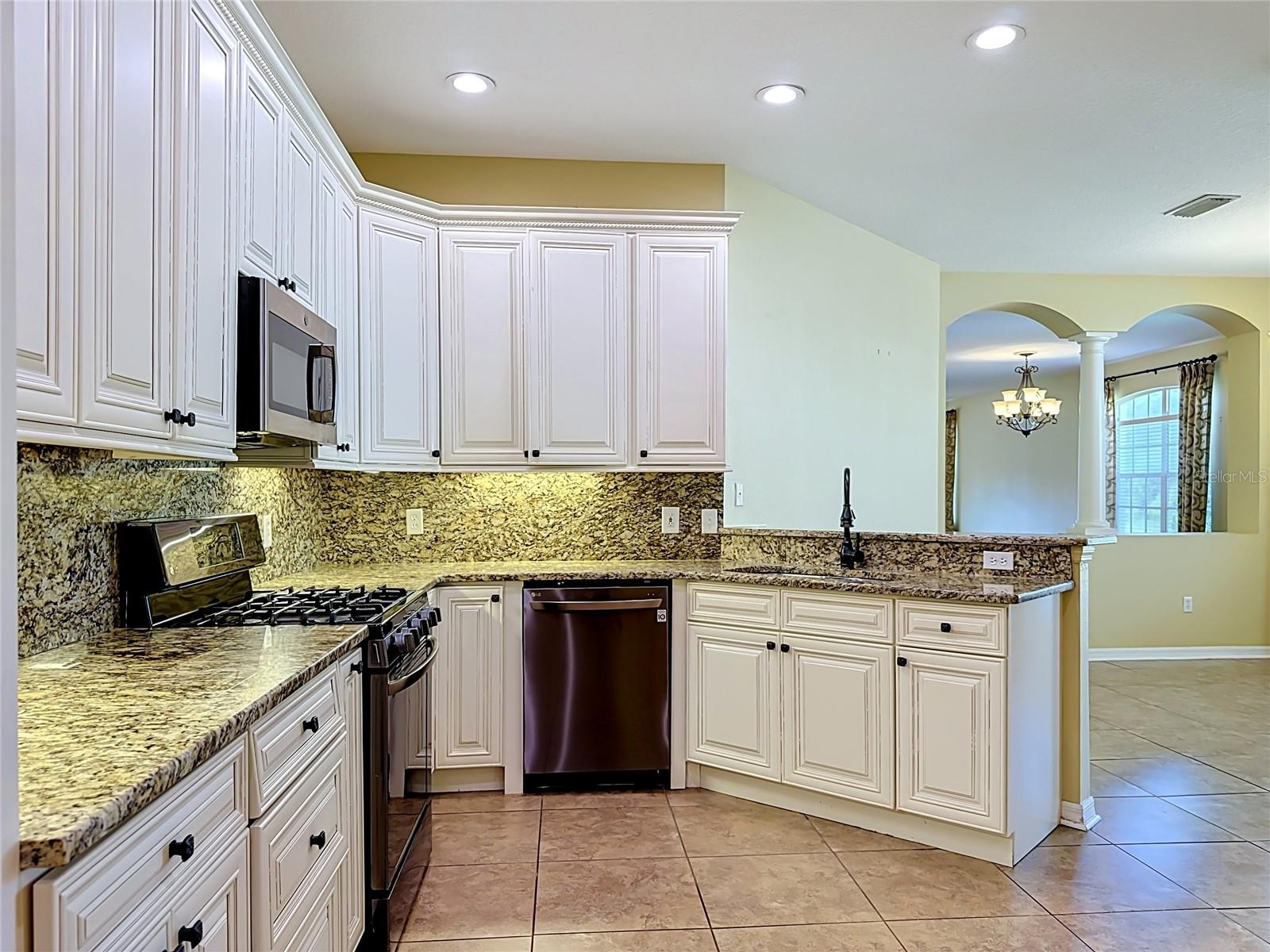 5743 HERONPARK PLACE, Lithia, FL 33547