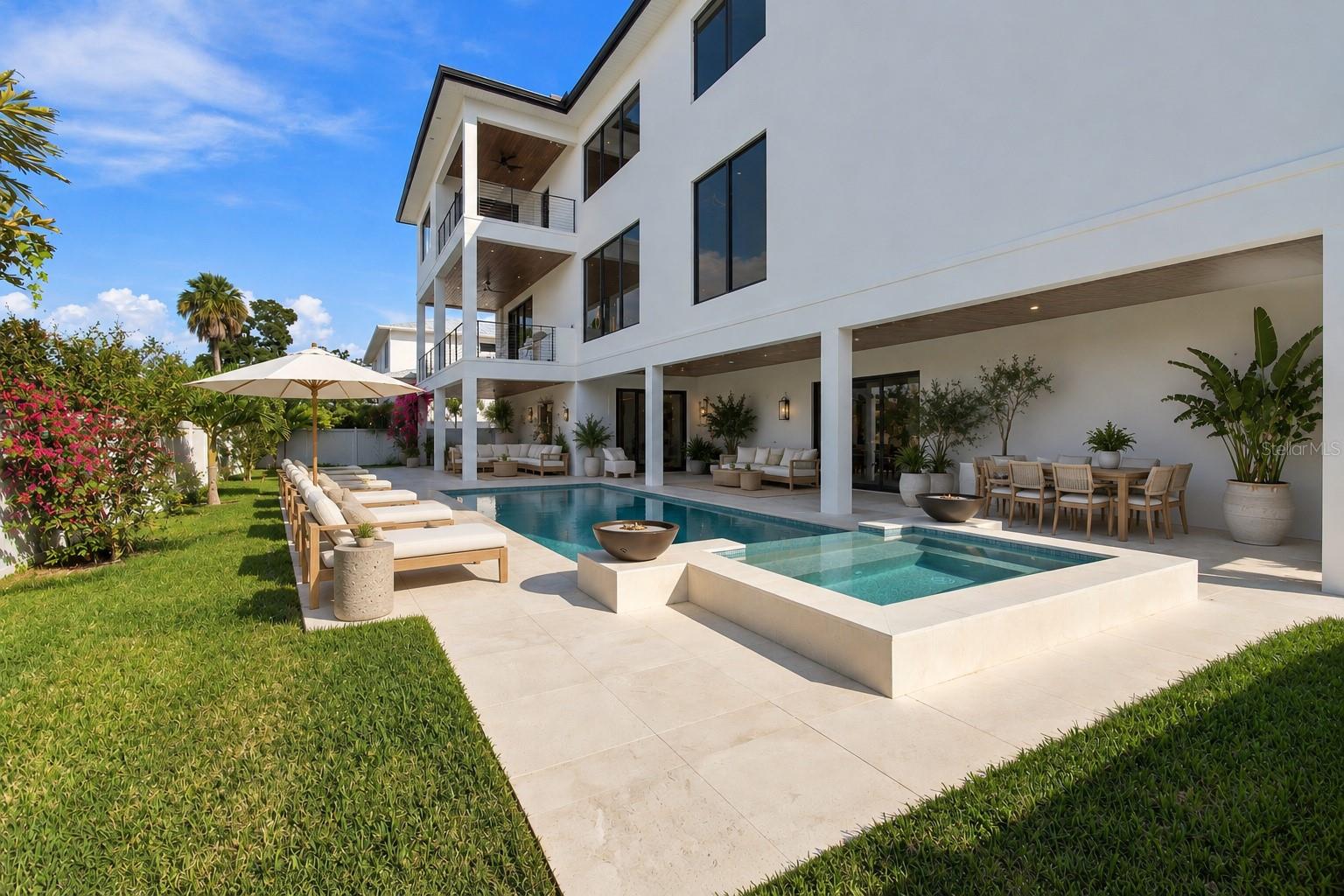 5023 W LEONA STREET, Tampa, FL 33629