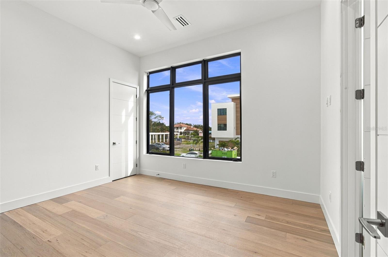 5023 W LEONA STREET, Tampa, FL 33629