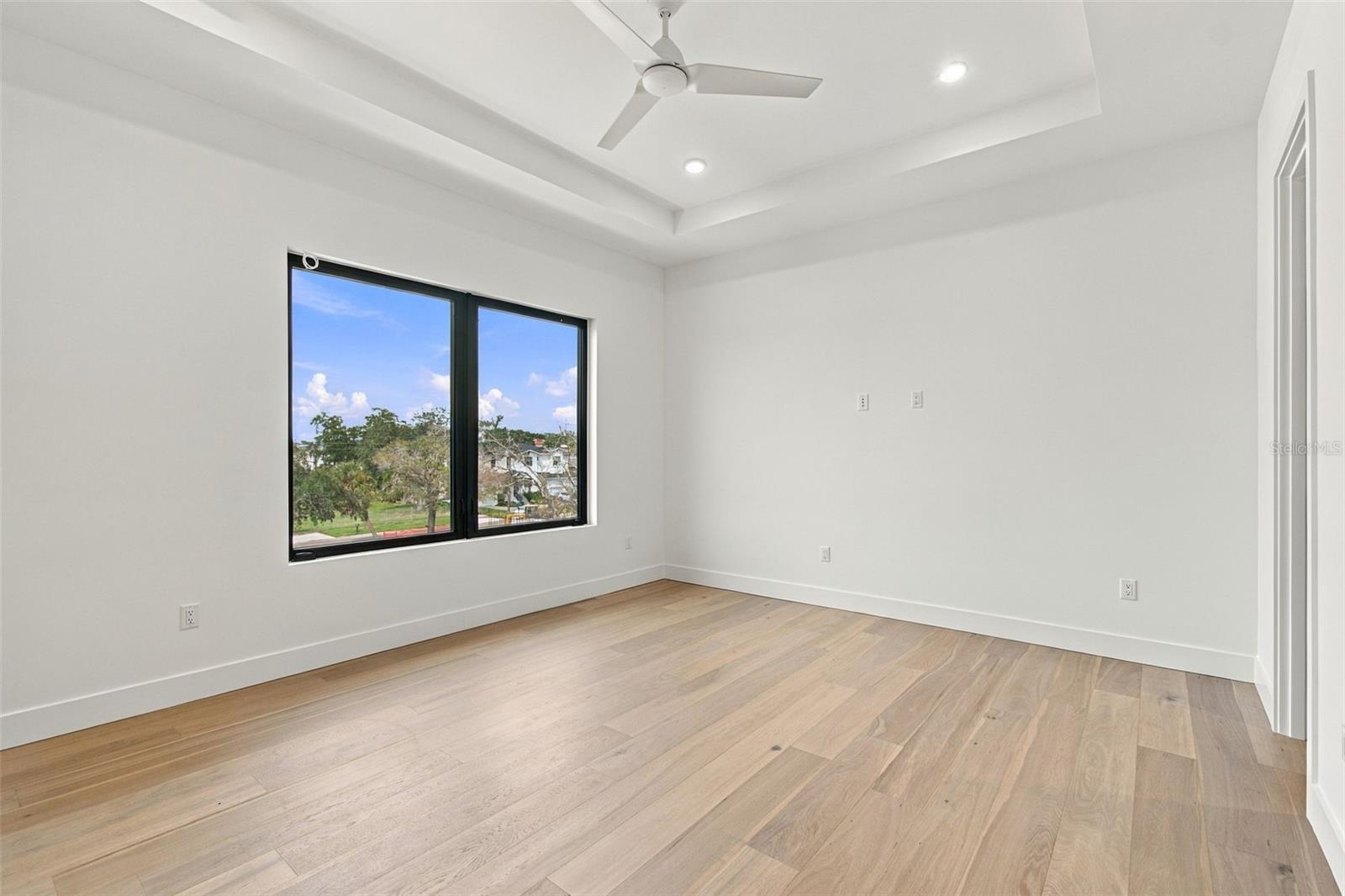 5023 W LEONA STREET, Tampa, FL 33629