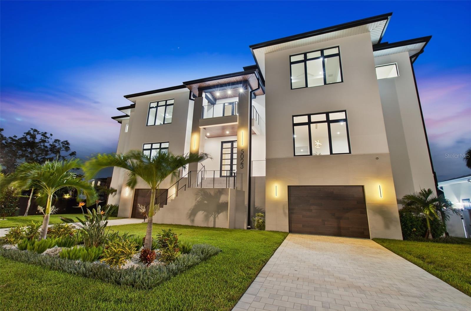5023 W LEONA STREET, Tampa, FL 33629