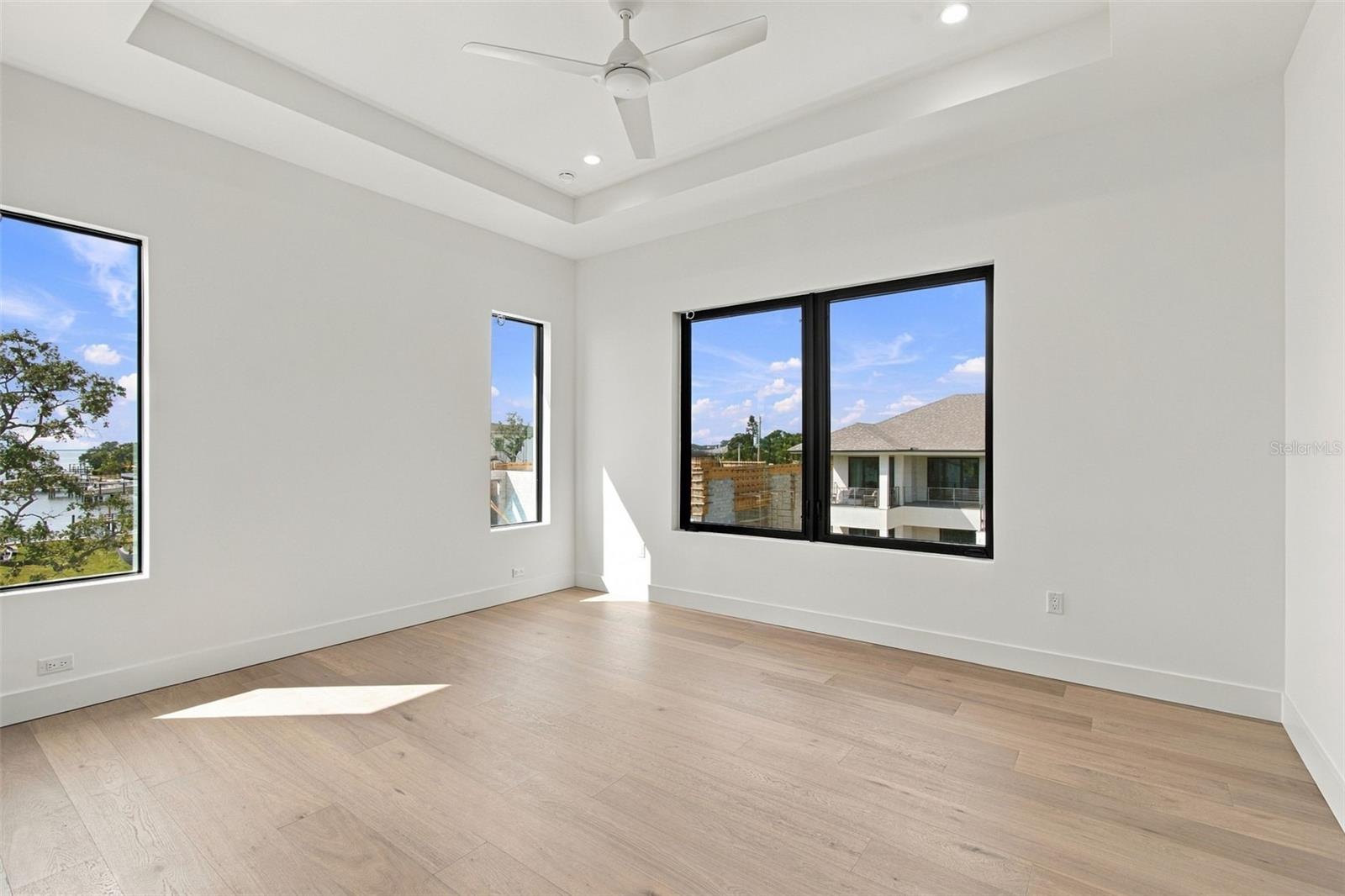 5023 W LEONA STREET, Tampa, FL 33629