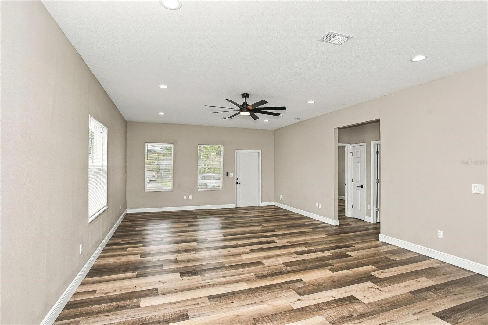 3027 UNION STREET N, St Petersburg, FL 33713