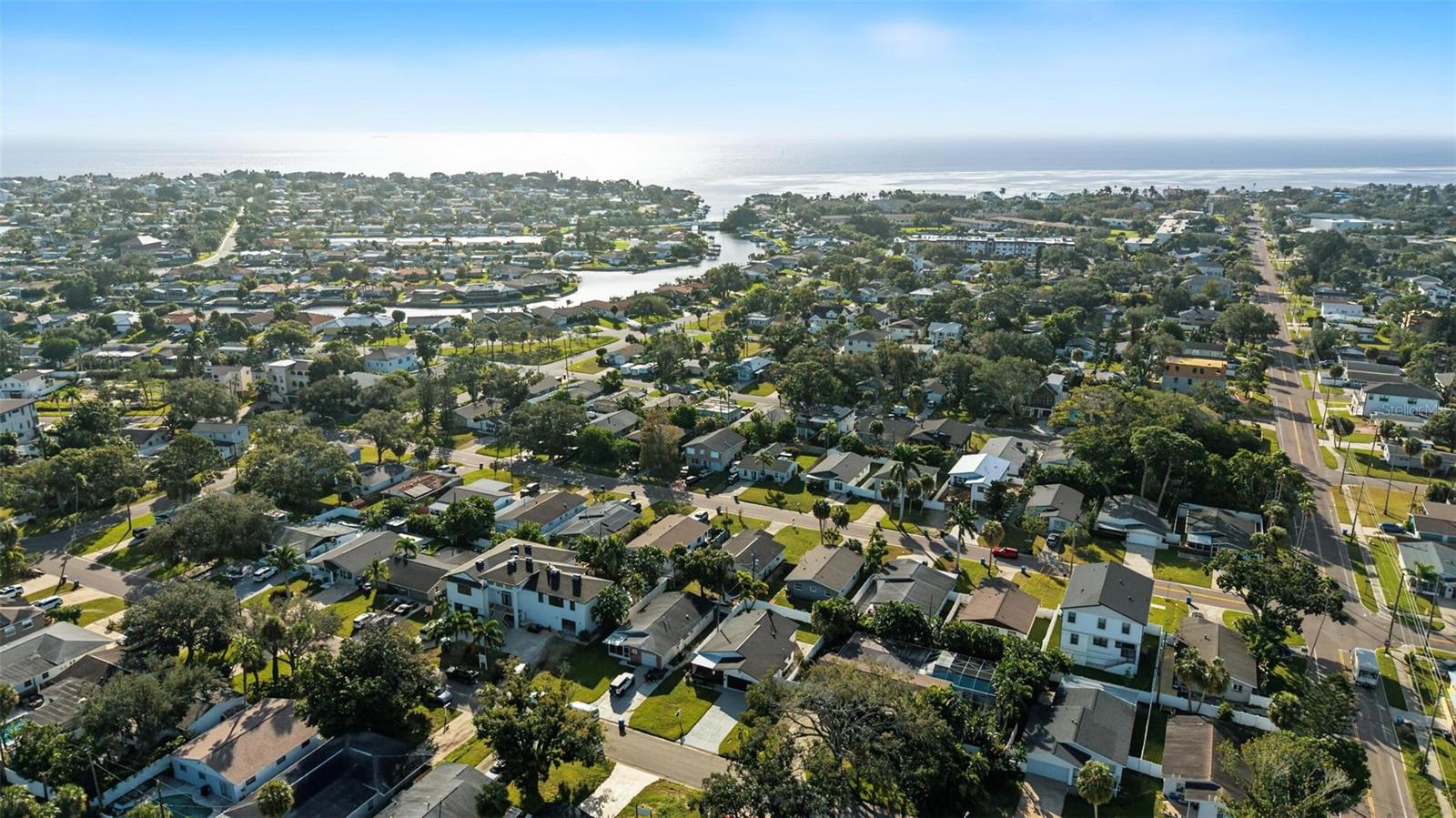 1834 NEW HAMPSHIRE AVENUE NE, St Petersburg, FL 33703