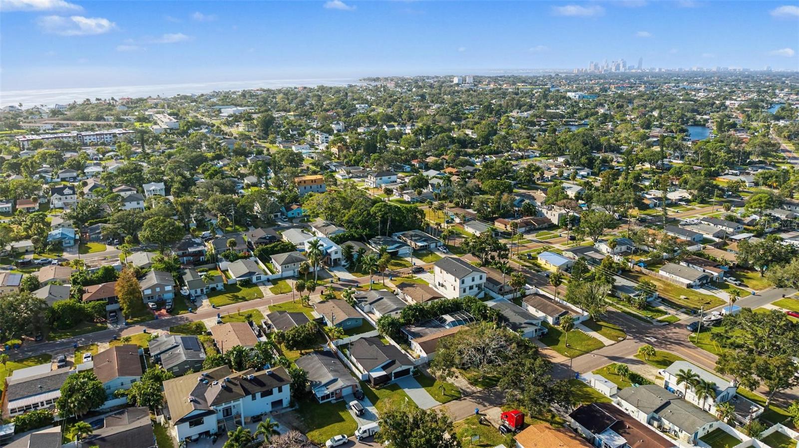 1834 NEW HAMPSHIRE AVENUE NE, St Petersburg, FL 33703