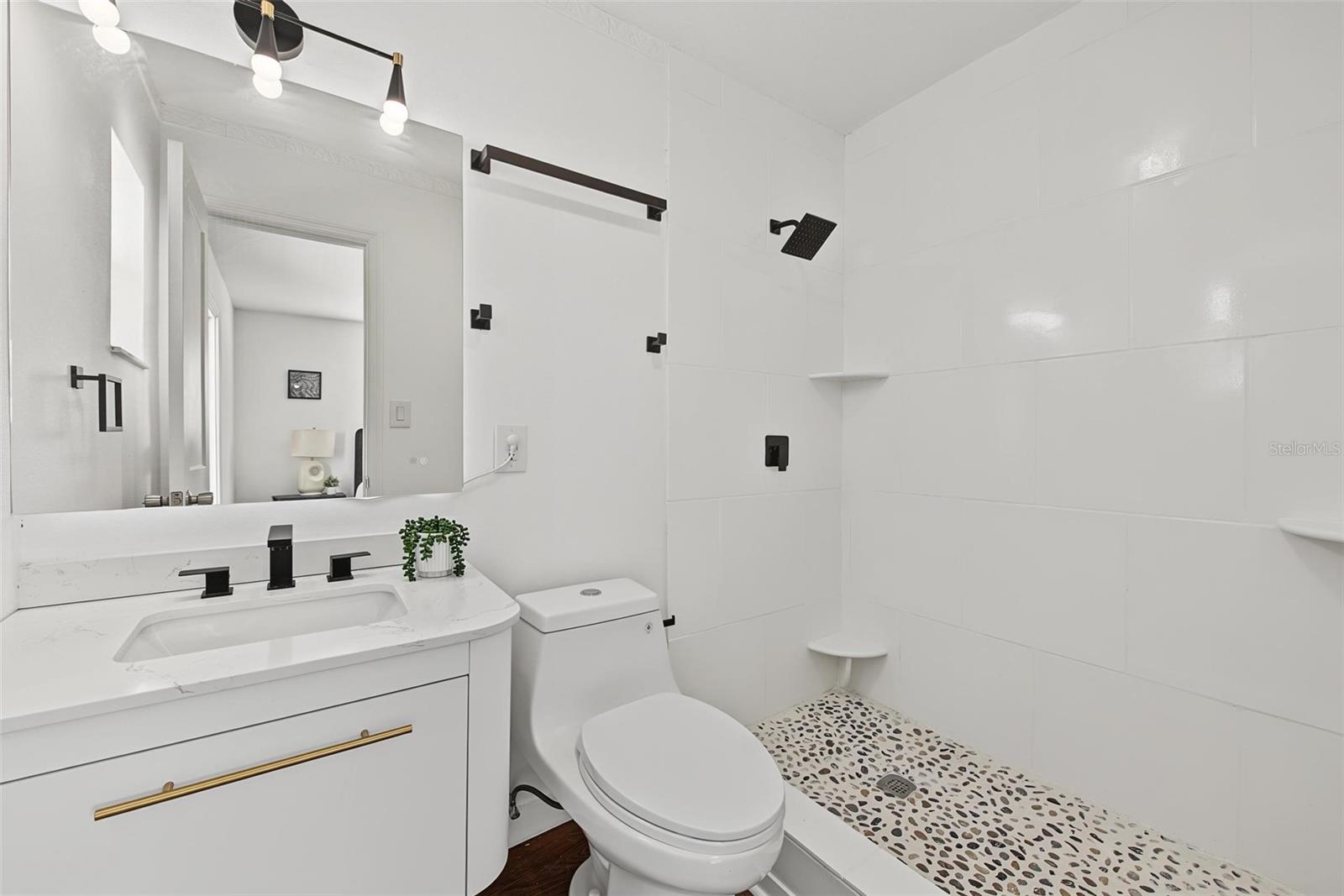 1834 NEW HAMPSHIRE AVENUE NE, St Petersburg, FL 33703