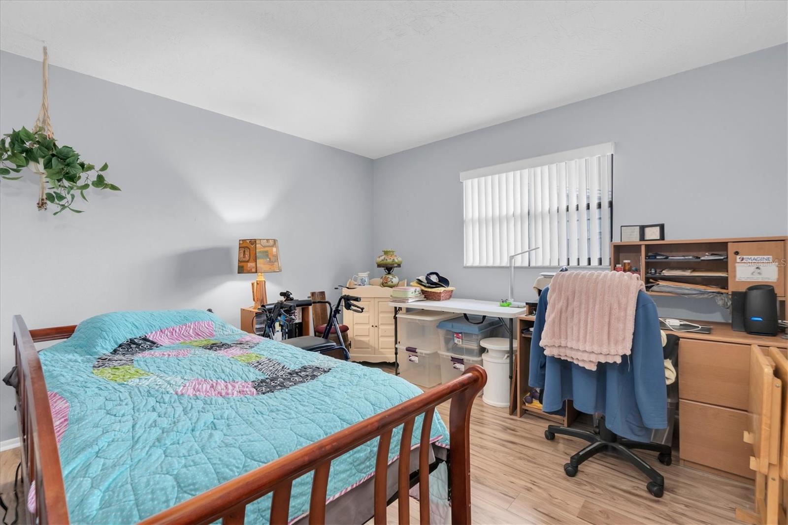 2458 17TH AVENUE N, St Petersburg, FL 33713