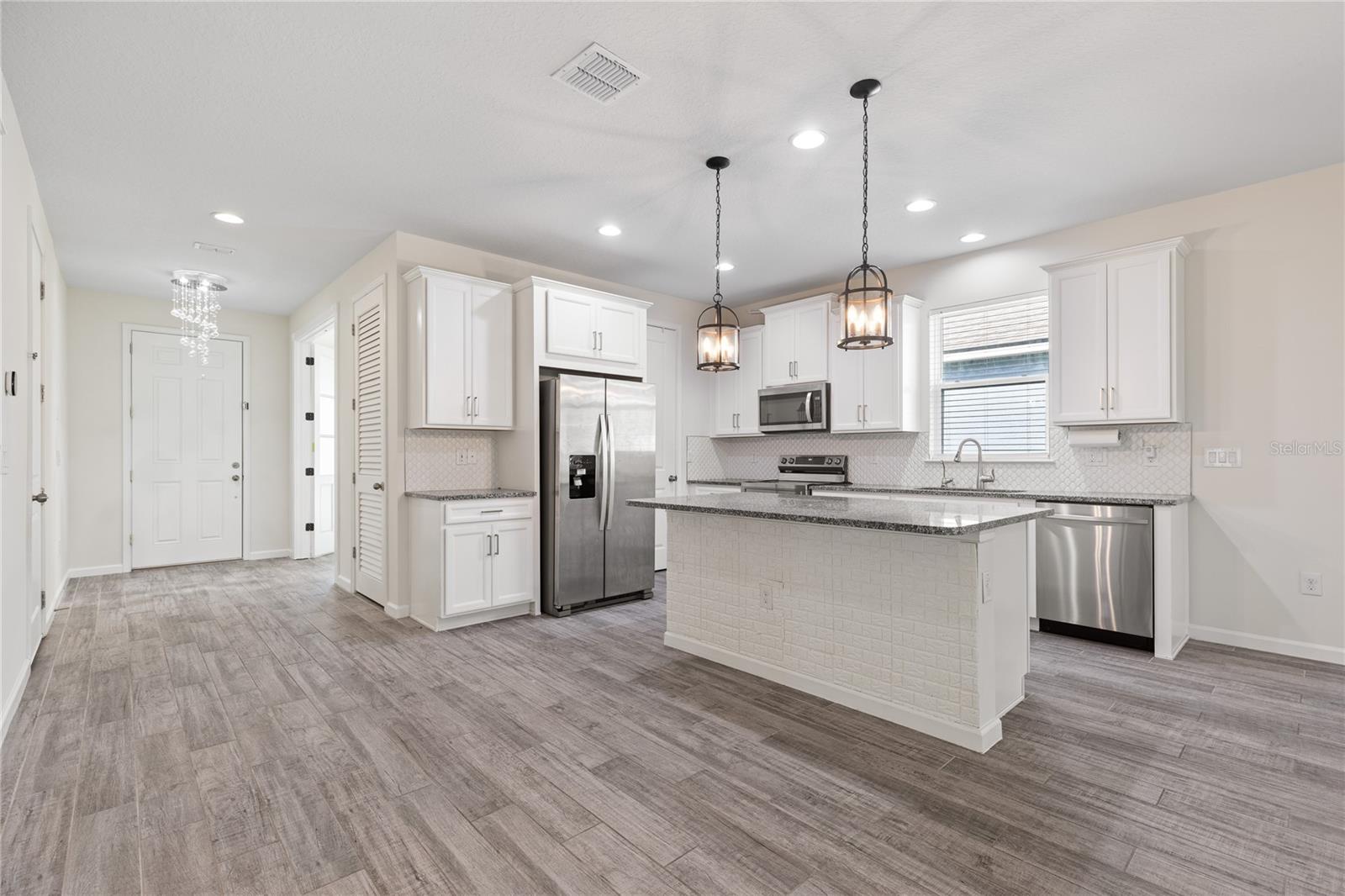 Kitchen pic 1