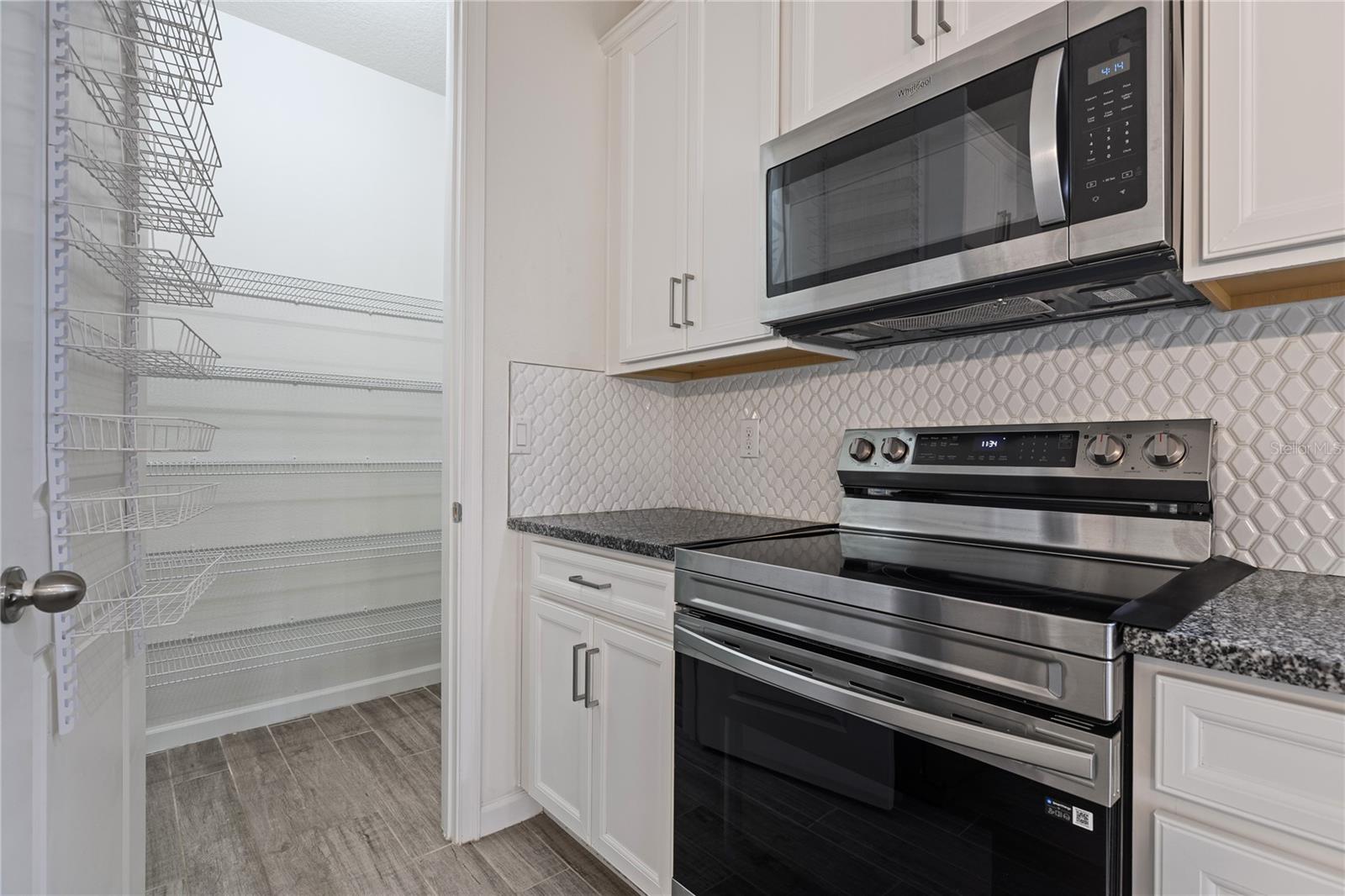 Kitchen pantry