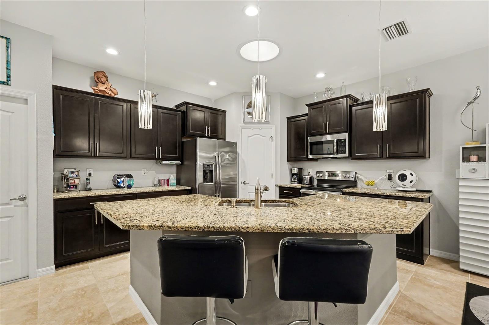 32976 WINDELSTRAW DRIVE, Wesley Chapel, FL 33545
