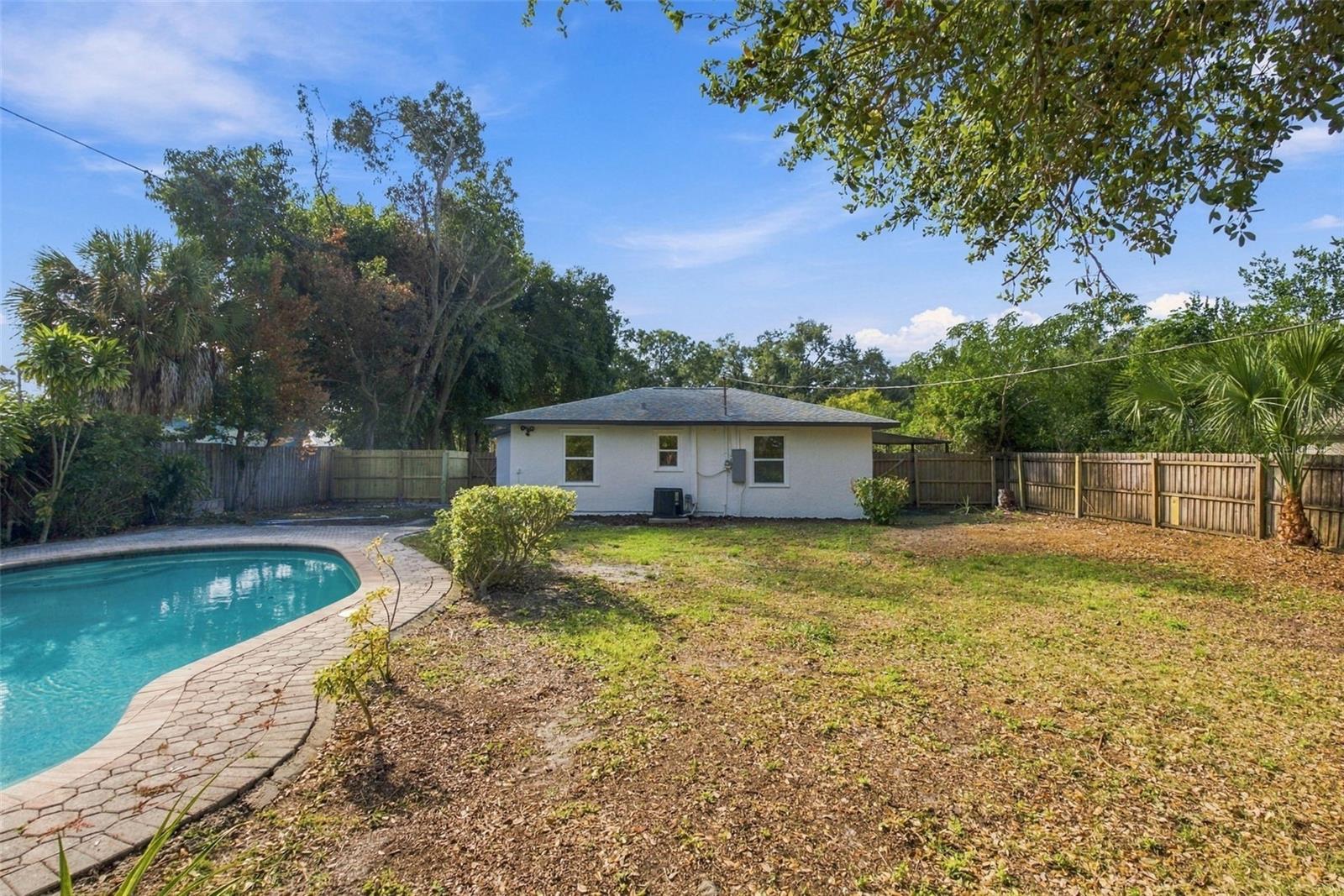 7313 6TH AVENUE N, St Petersburg, FL 33710