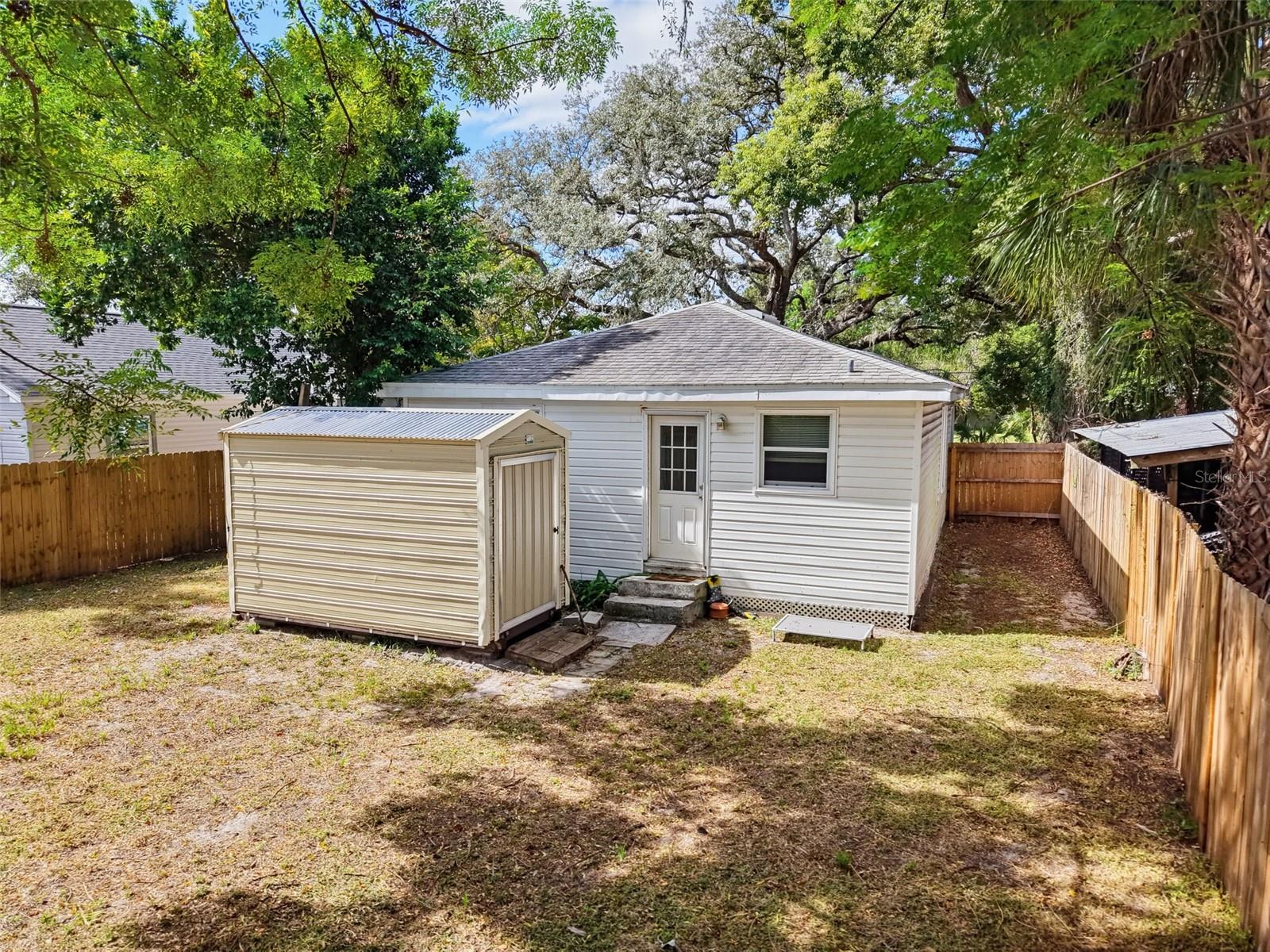 5909 N 15TH ST, Tampa, FL 33610