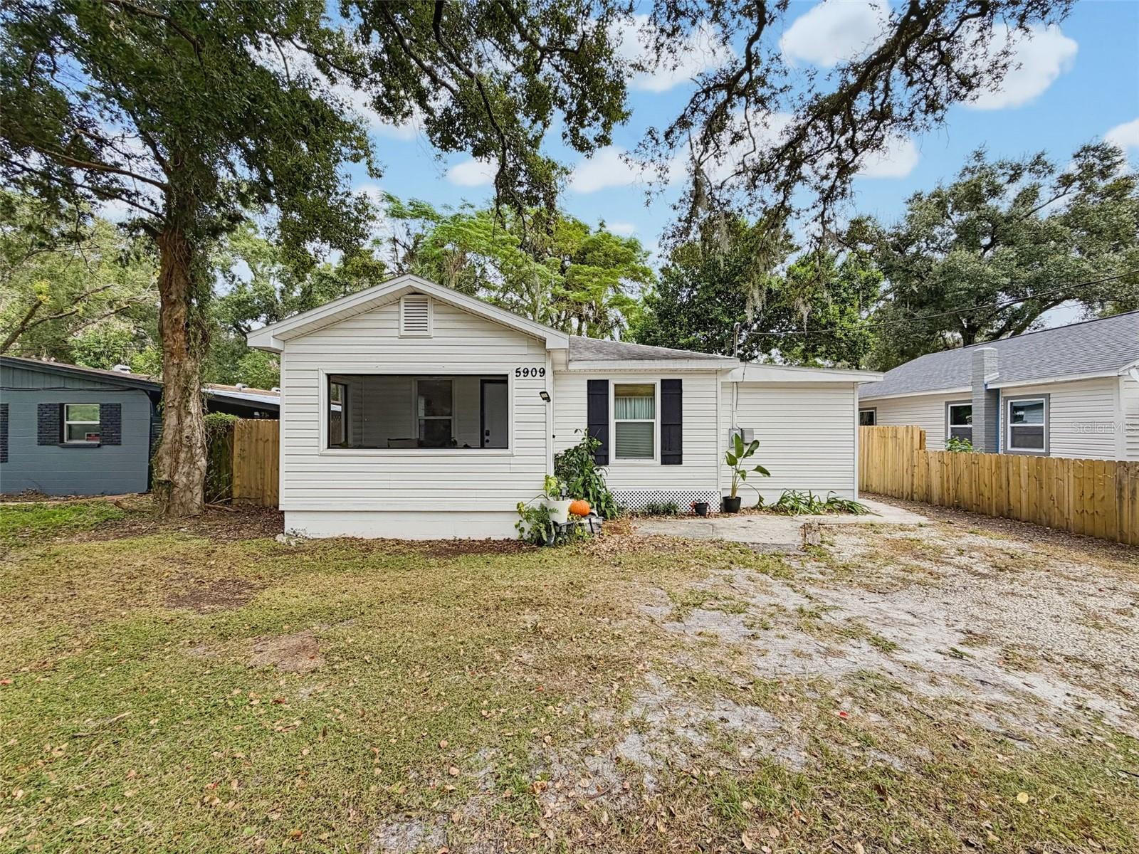 5909 N 15TH ST, Tampa, FL 33610