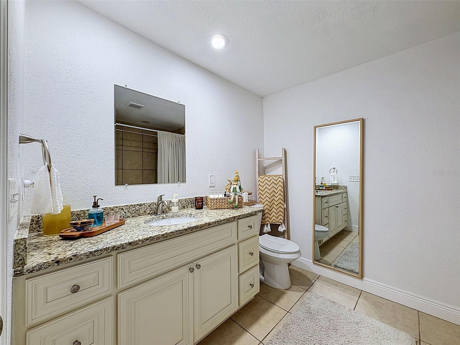 5909 N 15TH ST, Tampa, FL 33610