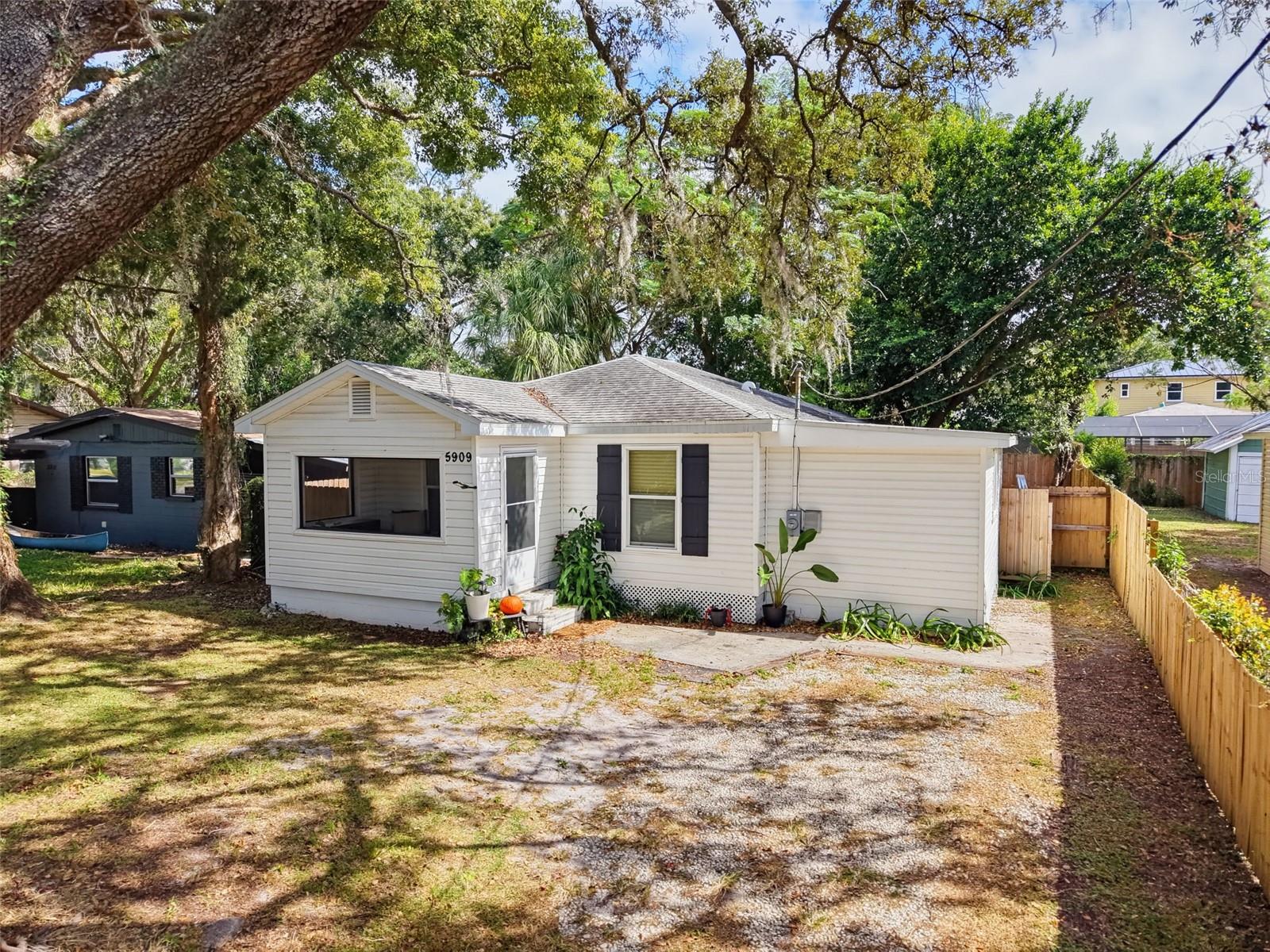 5909 N 15TH ST, Tampa, FL 33610