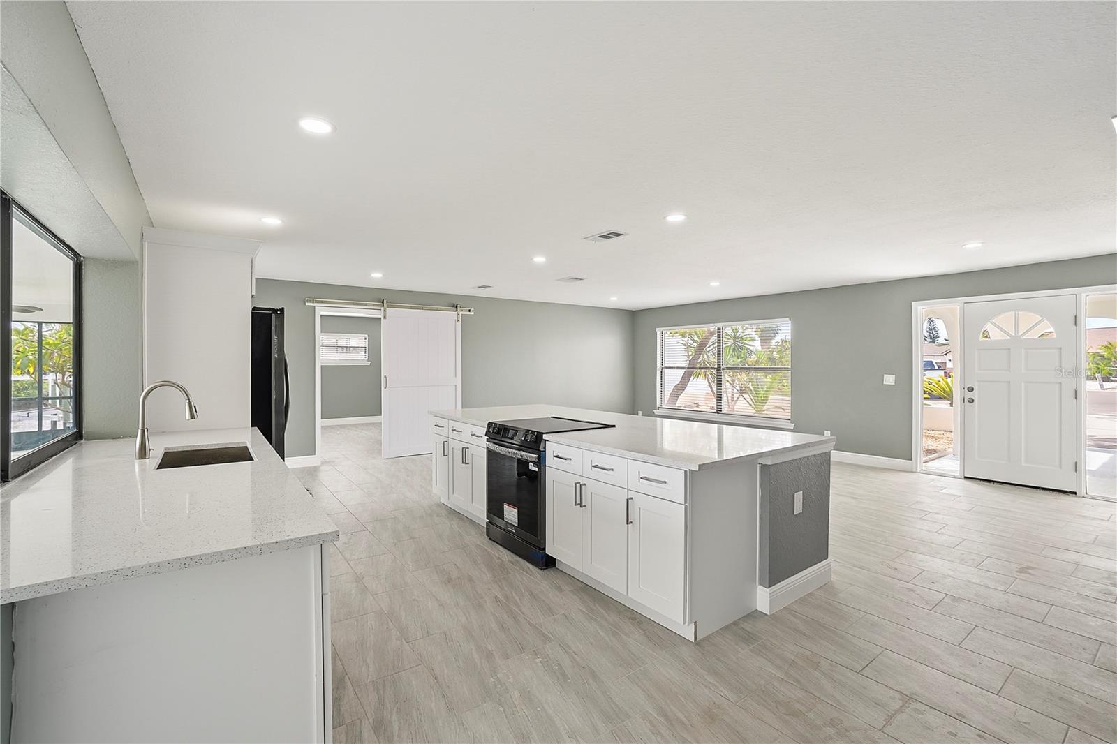 6533 SENEGAL PALM WAY, Apollo Beach, FL 33572