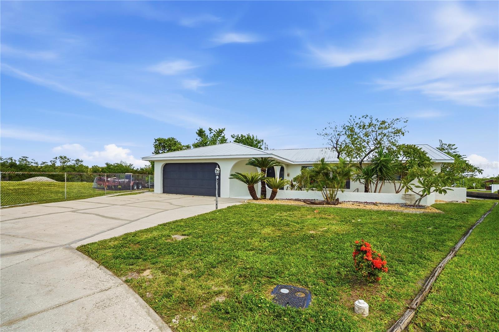 6533 SENEGAL PALM WAY, Apollo Beach, FL 33572